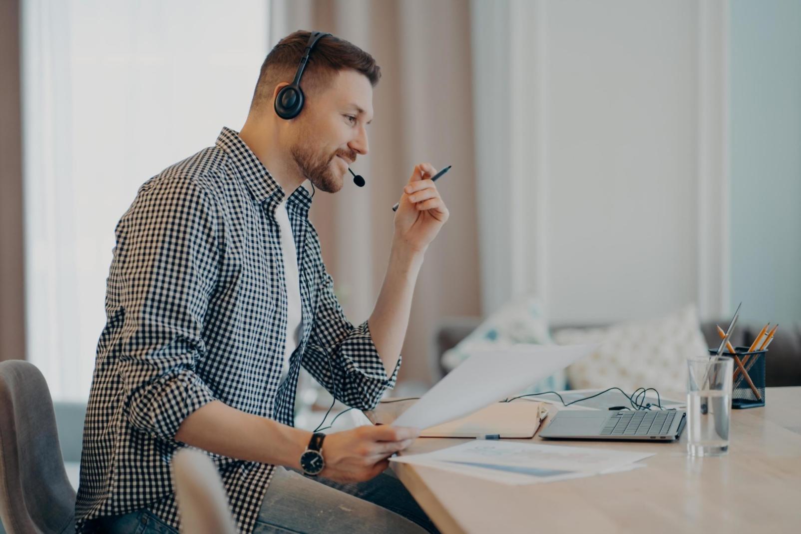 Processus de création détaillé d'objets 3D avec outils professionnels