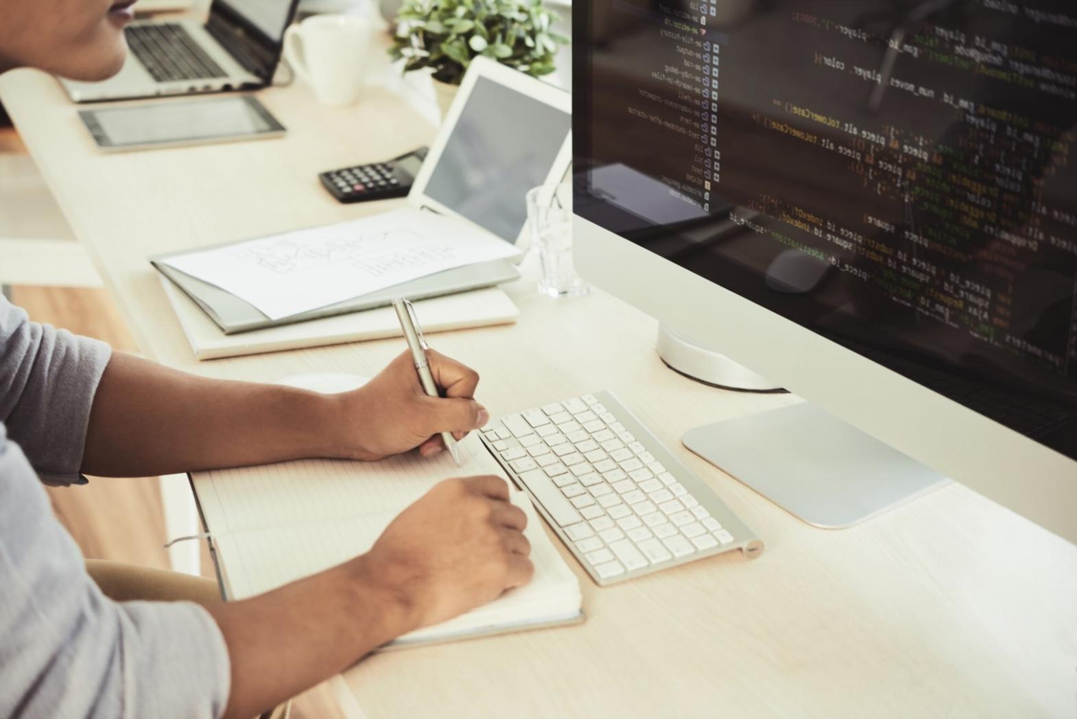 Exemples de modélisation 3D texturée pour environnements de jeu